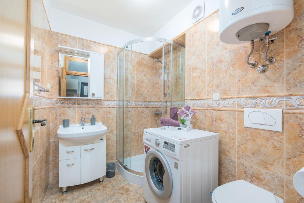 Apartmani Lorena Пореч Экстерьер фото