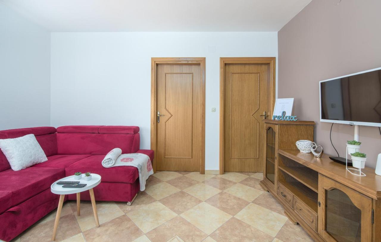 Apartmani Lorena Пореч Экстерьер фото